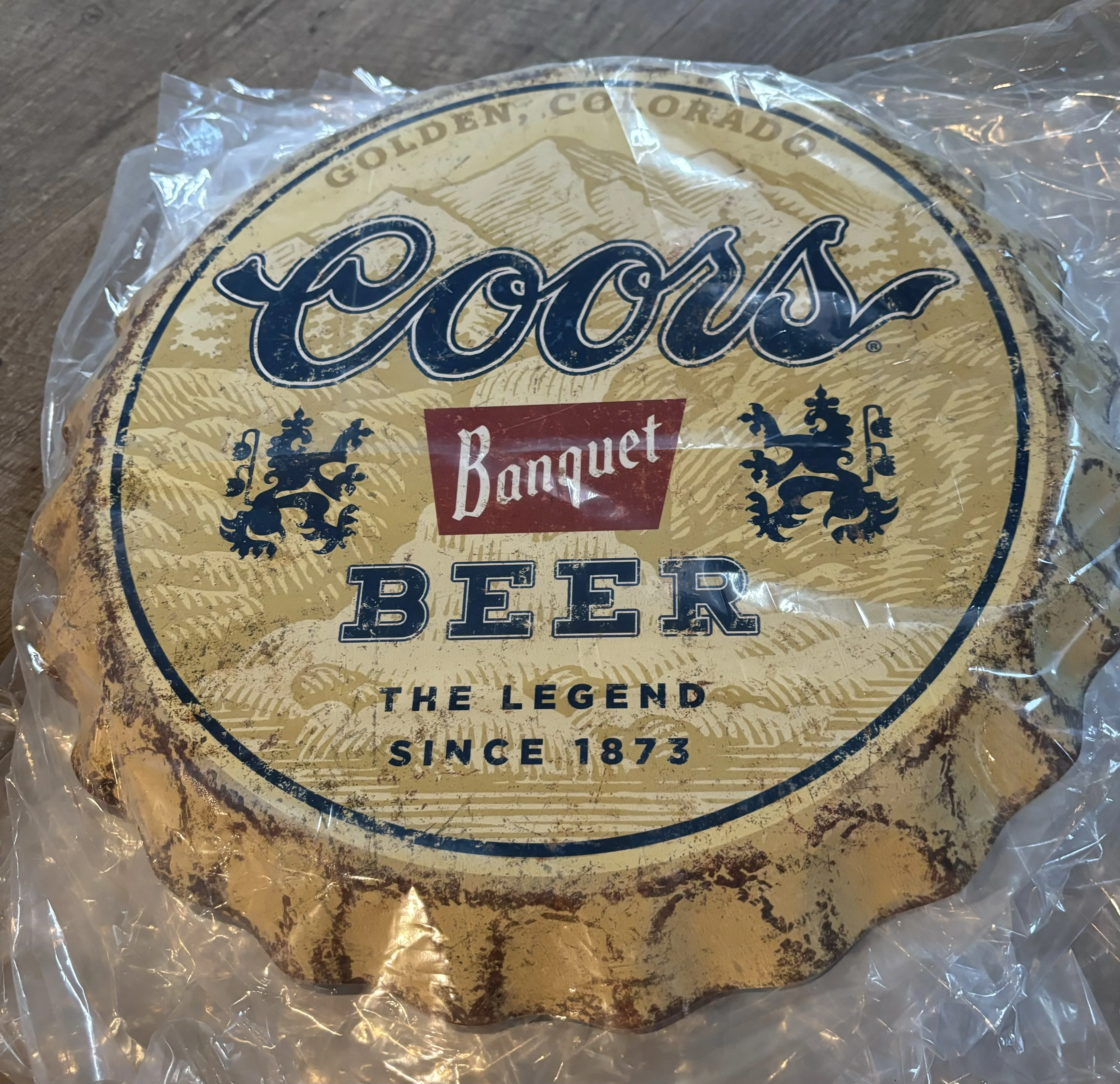 Coors Banquet-Weathered Bottle Cap - Bottle Caps Metal Sign